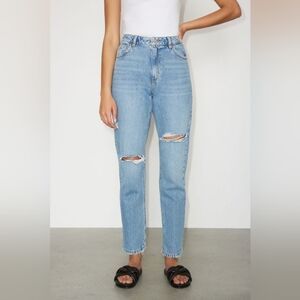 Dynamite Claudia Distressed Mom Jeans | 23 | Blue